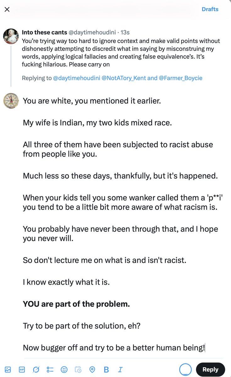 Rebartic's tweet photo. It's a pity that the racist coward @daytimehoudini blocked me as I was just about to send him this!
But he ran away!
#OTWAT https://t.co/MluWitzHEz