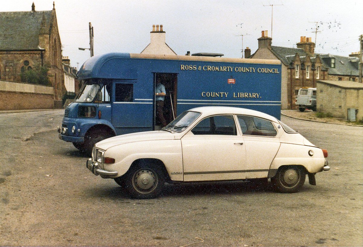 HighlandHistory's tweet photo. A Ross &amp; Cromarty County Council mobile library at #Avoch in 1978

[source: HLH Libraries] https://t.co/3wQJ7lbrbj