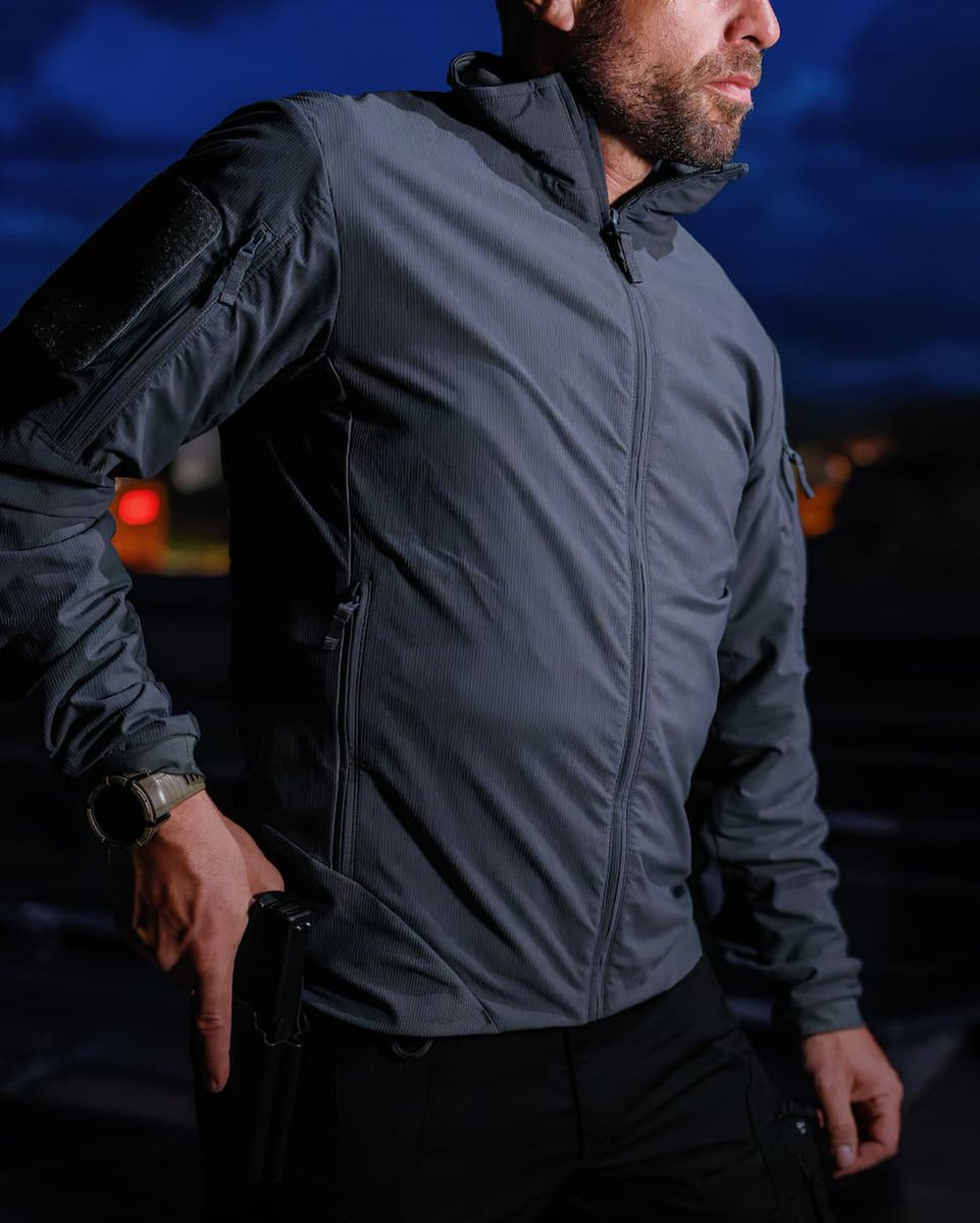 KdoMagazin's tweet image. Taktische Bekleidung: #UFPRO von #MehlerSystems stellt die neue Hunter FZ Gen.3 Tactical #Softshell Jacke vor. Diese ist besonders bei #Polizei-Einsatzkräften und bei Mischwetter beliebt. Die Jacke ist leicht, robust und zweckmäßig.
mehler-systems.com/product-news/u…