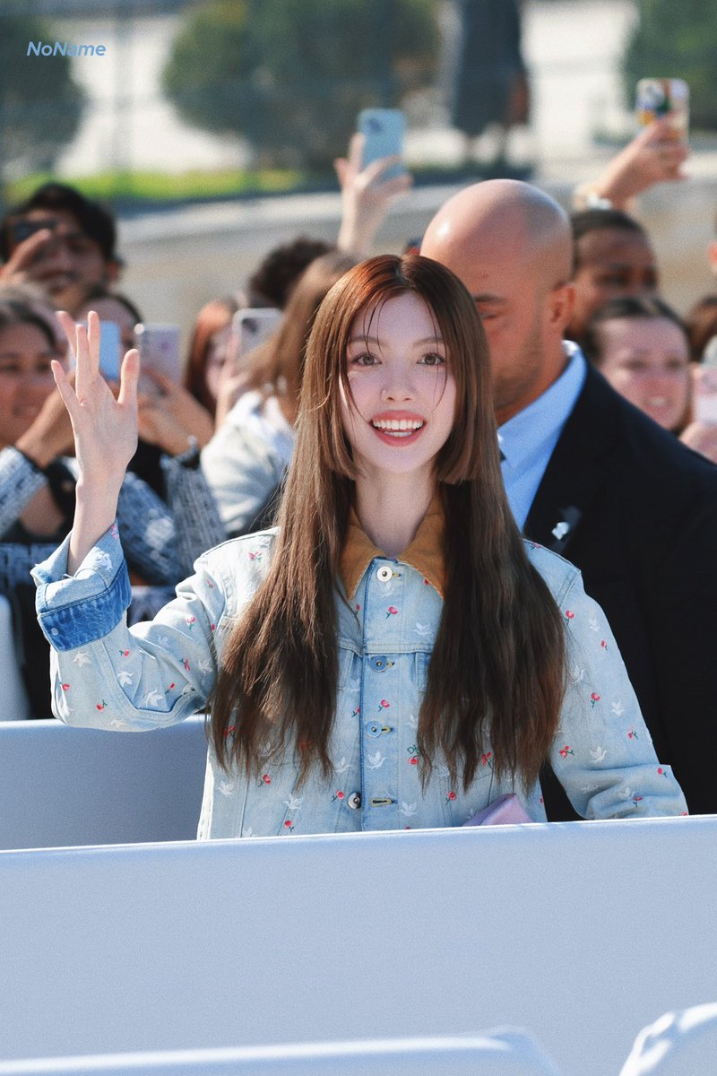 Paris Fashion Week 
👋🏻👋🏻

LINGORM AT DIOR PFW26
#LingOrmDiorSS26 
#LingOrm #Dior #DiorSS26 #PFW