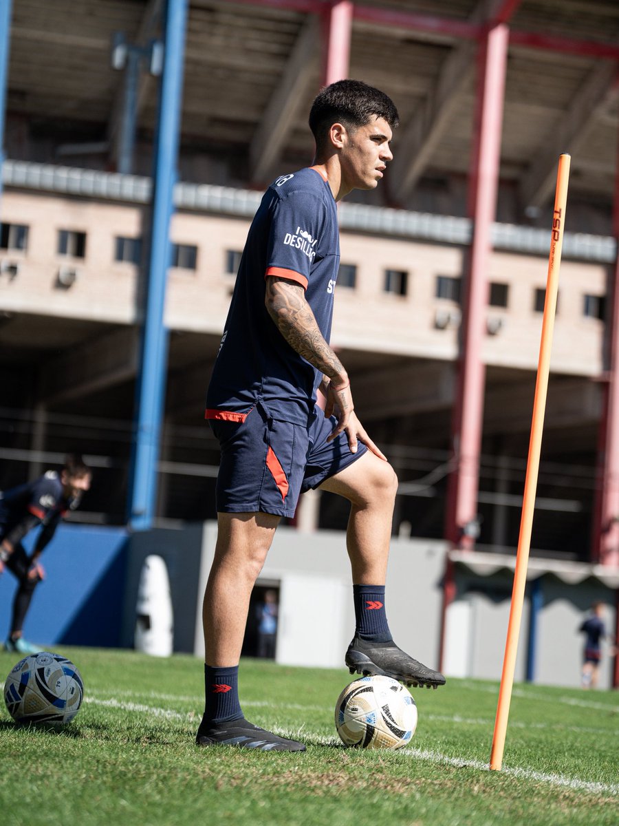 SanLorenzo's tweet photo. Chiqui Gulli 4️⃣5️⃣ https://t.co/ZYtZGttxm9