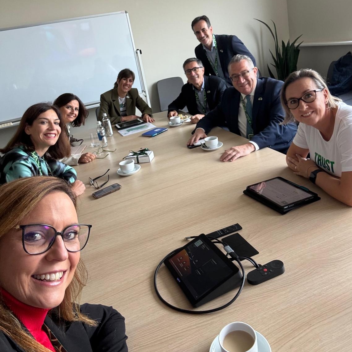 🌿 Esta tarde, #Benidorm ha defendido en Lituania su candidatura al permio #EUGreenLeaf 2027.

💧 Un orgullo acompañar al municipio en este proceso con la participación de <a href="/ciriclemente/">Ciriaco Clemente</a> y <a href="/CrisBaixauliF/">Cristina Baixauli Fons</a>, en representación de #Hidraqua.

#HidraquaContigo #GreenLeaf2027