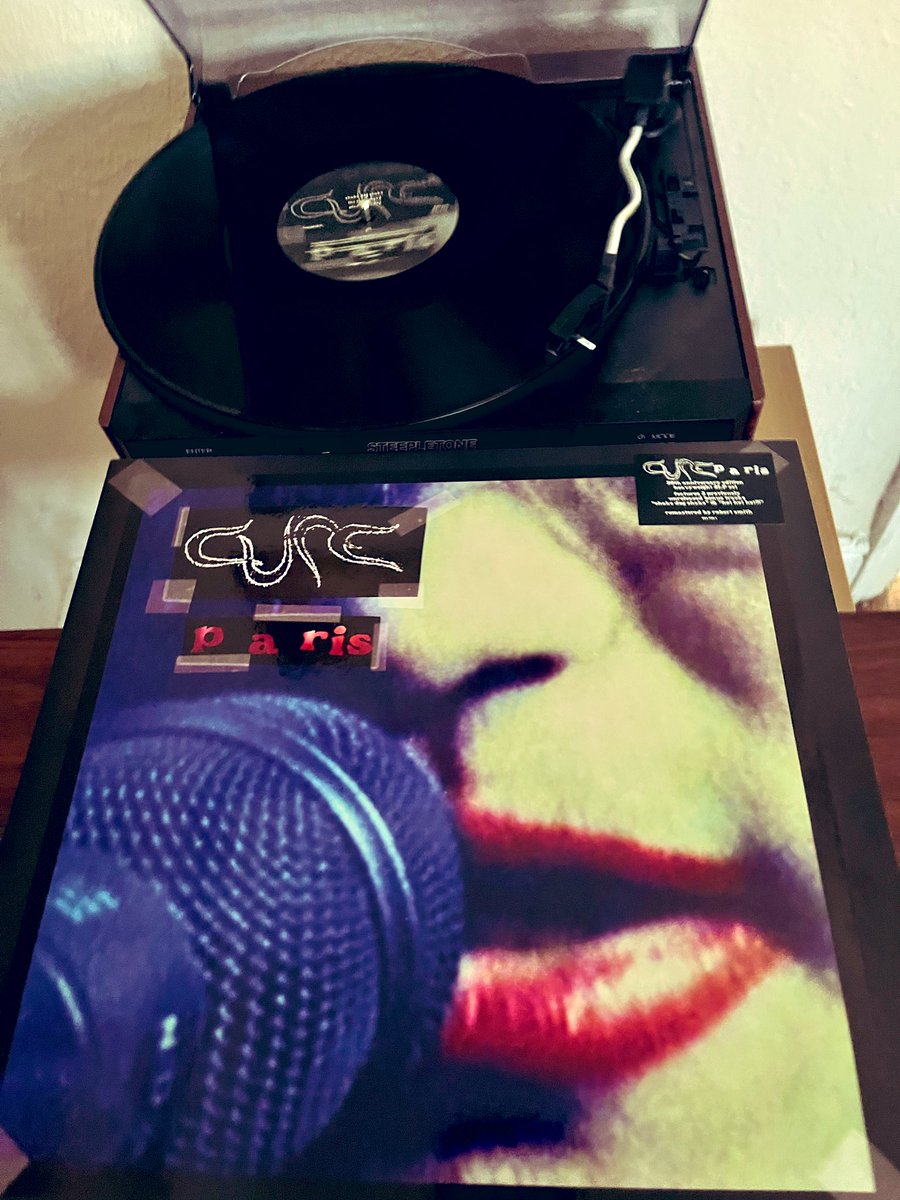 The cure - Paris 👄