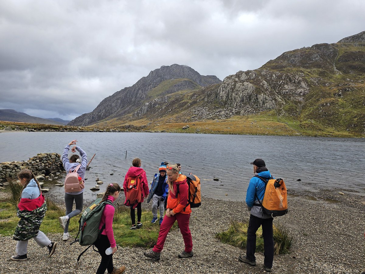 Ysgol Wepre School tweet media