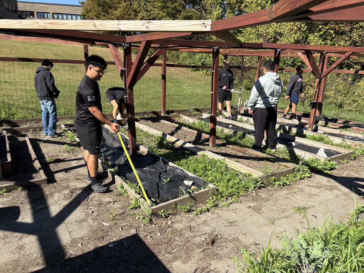 BHS_tradesclass tweet media