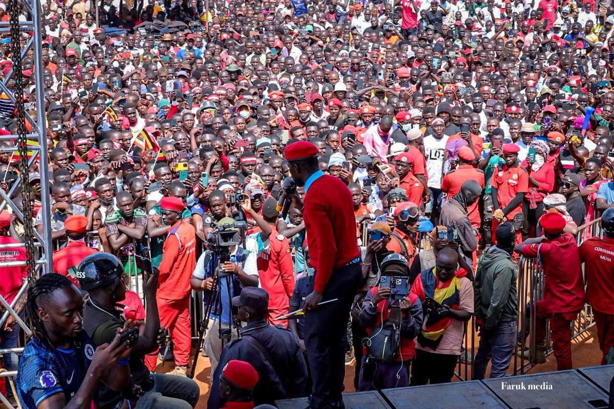 HEBobiwine's tweet photo. THANK YOU, KALIRO! 

THANK YOU, LUUKA! 

The message of freedom continues to be preached and received everywhere across the country. 
#ProtestVoteUg2026 
#FreeUganda 
#ANewUgandaNow https://t.co/VUSiORYxnz