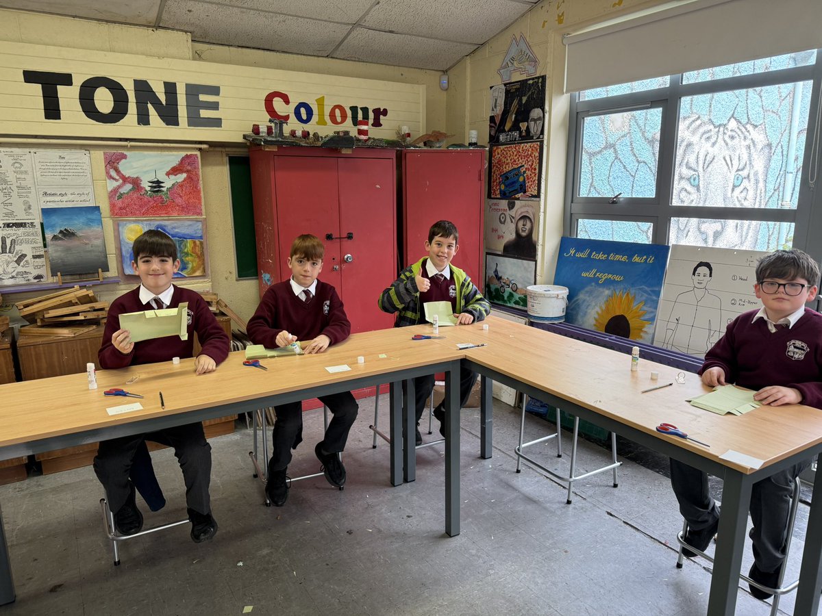Our 5th and 6th Class boys had the opportunity of visiting the Abbey CBS today. They enjoyed introductory lessons in Art, Science and Woodwork. Thanks to Mr. Sadlier, Mr. Hickey and the Abbey staff for hosting us.
