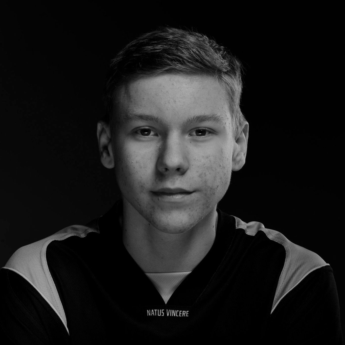 Unfortunately, my journey with <a href="/natusvincere/">NAVI</a> ends here - NAVI Youth has served its purpose.
In May 2026, I will turn 16 and will then be available full-time for CS2. Until then, however, CS will remain my number one priority alongside school.
DMs are open and retweets are welcome