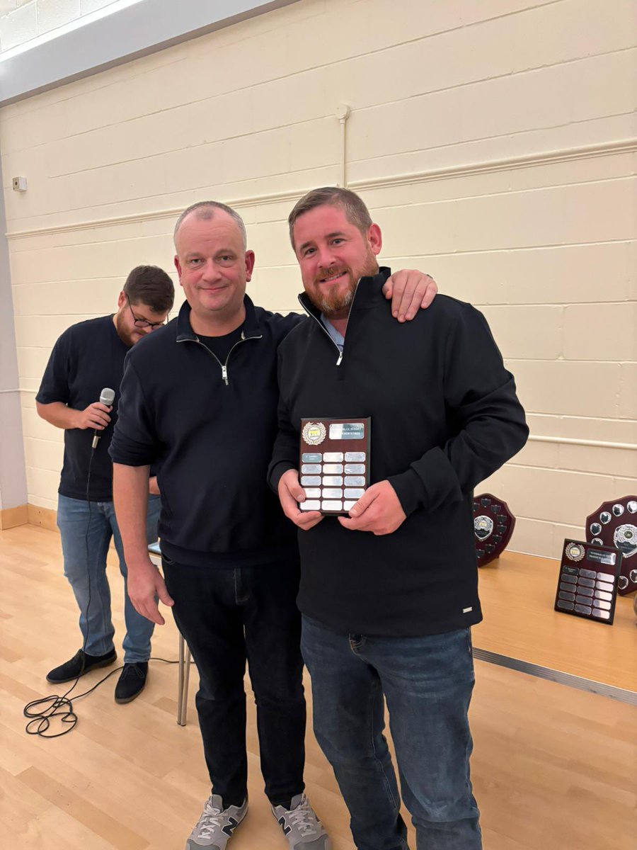 WetheralCC's tweet image. End of Season awards! 🏏

Our 2nd team award winners:

Player’s Player Of The Year: Alex Bie
Captain’s Player Of The Year: Harvey Lyon
Batsman of the year: Bry Garnett
Bowler of the year: Alex Bie

Congratulations to all the winners! 🧙‍♂️