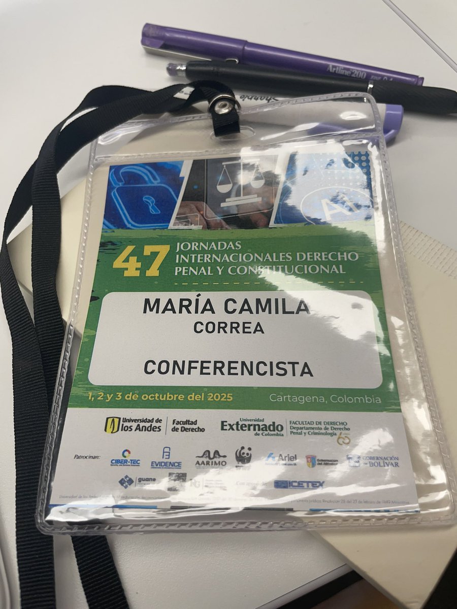 Gracias al <a href="/derechopenalUEC/">Departamento de Derecho Penal y Criminología UEC</a> y a la <a href="/UniandesDerecho/">UniandesDerecho</a> por la invitación a estas Jornadas y a este panel fabuloso en el que, además, pude compartir con mi querido director de tesis doctoral, el Prof. Fernando Molina Fernández