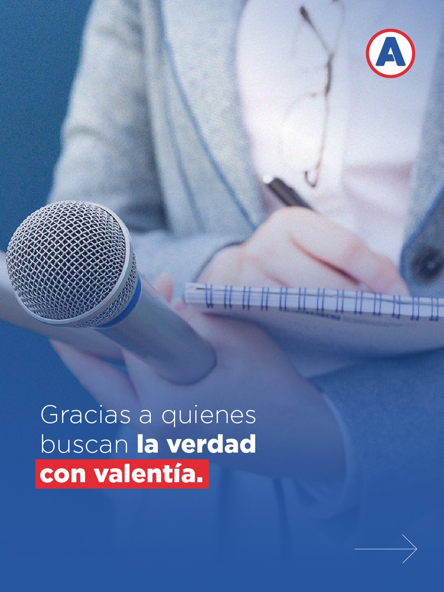 Peru_APP's tweet image. Hoy celebramos a quienes, con su compromiso y valentía, informan, investigan y defienden la verdad.
En APP reconocemos el rol fundamental de los periodistas en construir un Perú más transparente y justo. 💙🇵🇪
#AlianzaParaElProgreso #DíaDelPeriodista #Democracia #Transparencia