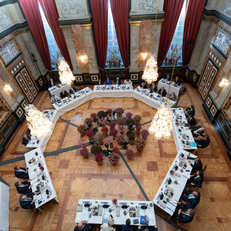 EUCouncil's tweet photo. The EU is committed to safeguard Europe's security.
 
At the informal #EUCO, EU leaders focused on:
📌 Defence: capacity development, support to the Eastern flank and governance
📌 Ukraine: continued EU support, including financing

More ➡️ https://t.co/CBDqgyIRmL