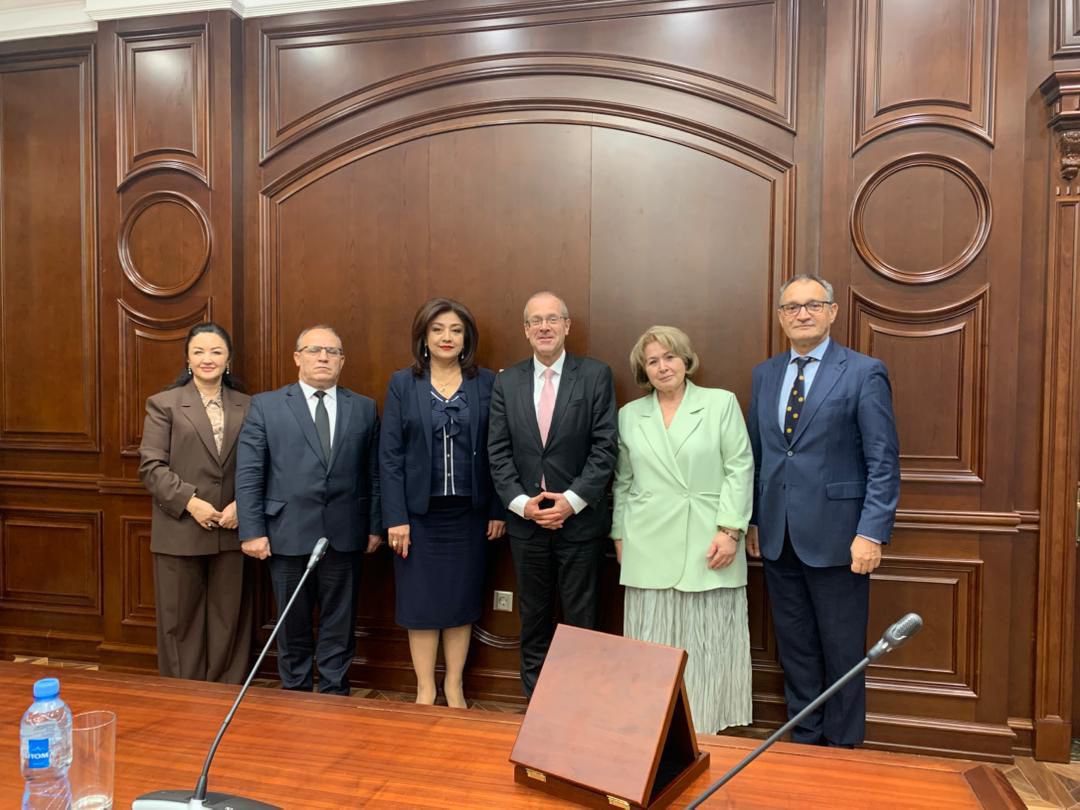 hans_kluge's tweet image. In my meeting with Tajikistan’s Deputy Prime Minister Dilrabo Mansuri, we discussed joint efforts to implement health system reforms and improve access to health in 🇹🇯.
I welcomed 🇹🇯’s active role in regional initiatives such as the Health Investment Group and in shaping the new…