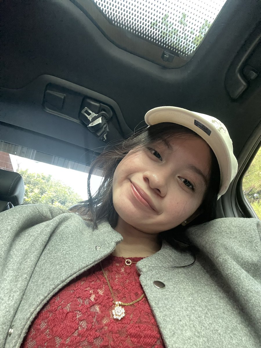aikoosuu's tweet photo. 🧳 https://t.co/Ne31Uk6iZh