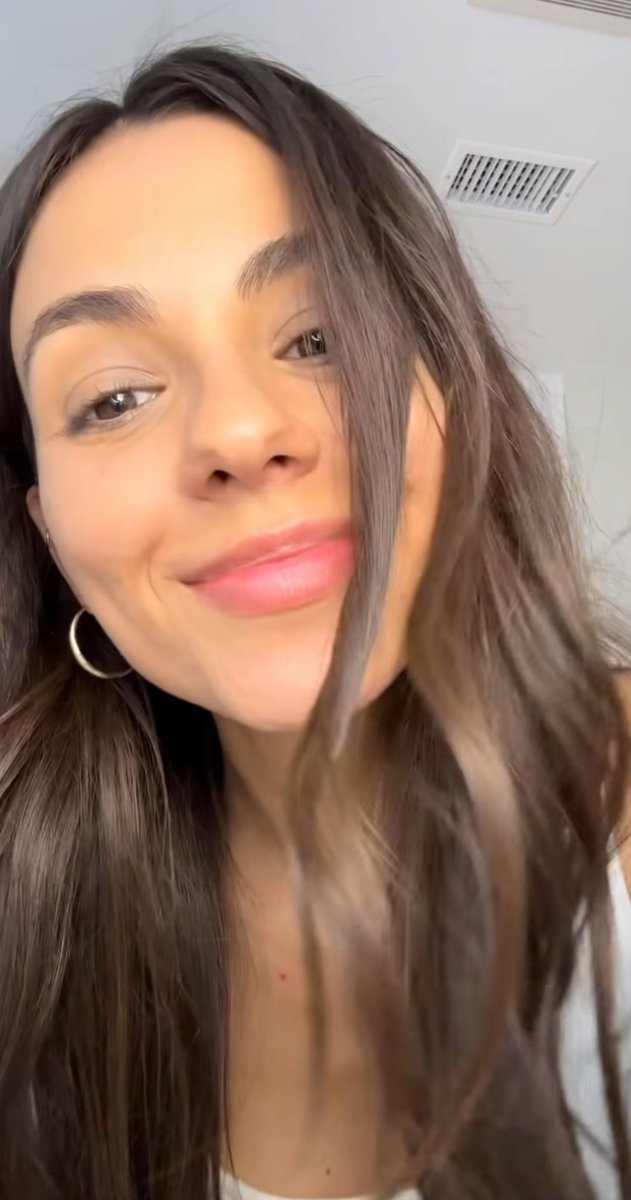 archivejustice's tweet image. my favorite girl in the world. 🥹