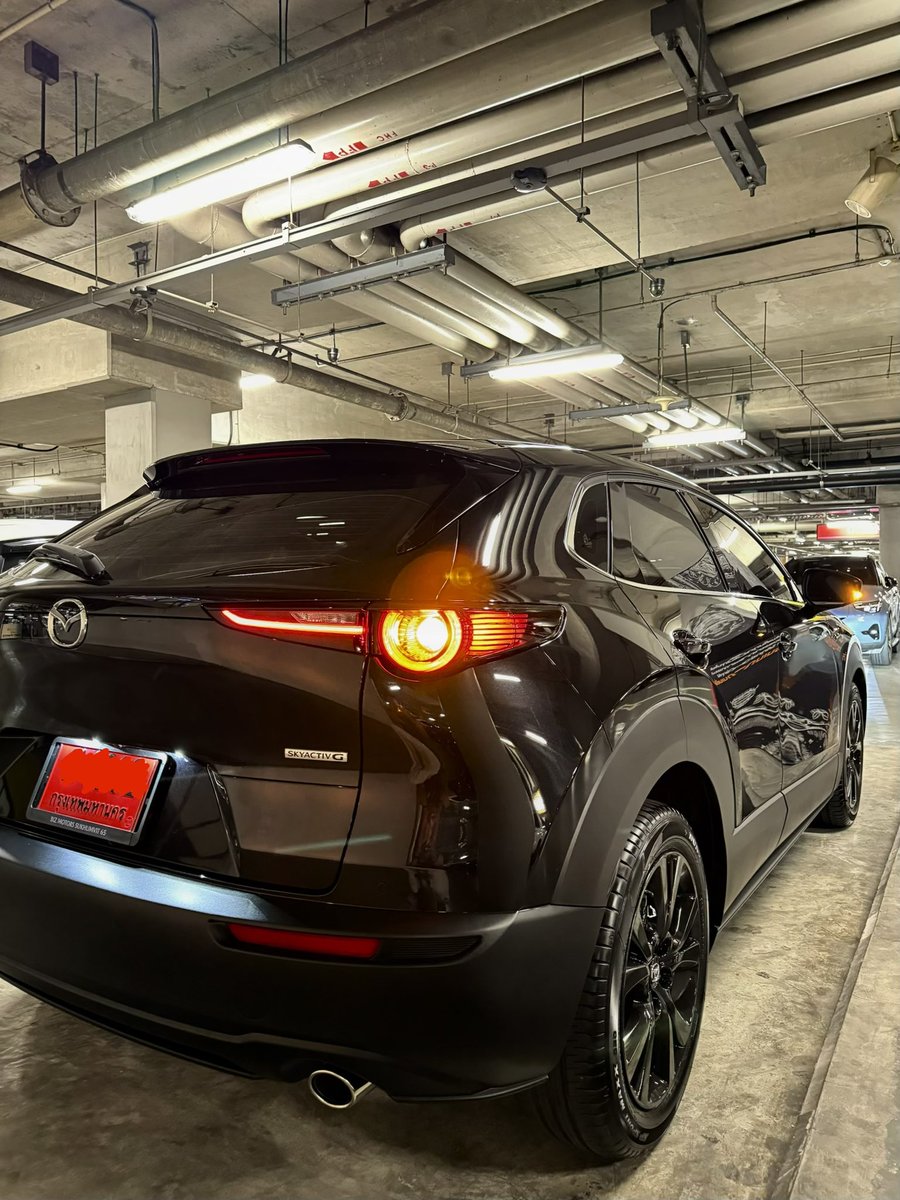 thanakeph's tweet photo. : รีวิวเกือบสัปดาห์ที่ได้ขับ cx-30 
ข้อดี
- ขับสนุกมาก เร่งแซงทันใจ
- เก็บเสียงดี โคตรเงียบ
- เครื่องเสียงชนะเลิศ
- ออฟชั่นเยอะดี รู้สึกปลอดภัย
ข้อเสีย
- ซดน้ำมันหนักอยู่
- ป้ายแดงยังไม่ออกหวยงวดนี้ https://t.co/wmiT6GyKs9