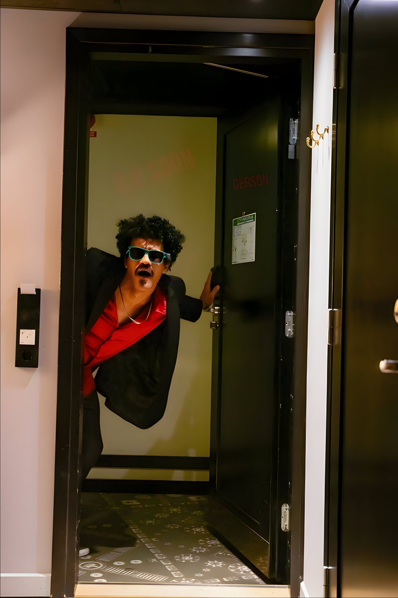 gersonofficiell's tweet image. “No estoy muy loco, I’m only happy enjoying this place.”
C U SOON is from my album FLAMES 🔥 Burnin' Fire Deluxe. 
Out everywhere. 

youtu.be/v-HBttMe2vM?fe…

#CUSoon #Flames #Gerson #ElectronicMusic #Music #NewMusic 
#PopMusic #Bangers #NewAlbum #DeluxeAlbum #MusicVideo