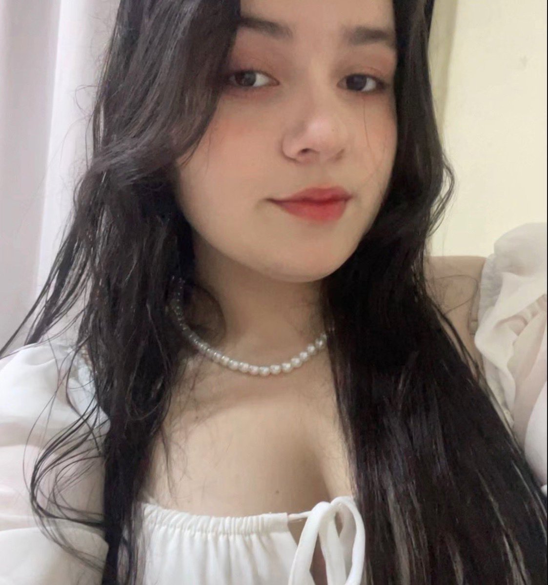 yeonphorie's tweet photo. eu e minha mana shuhua as mais mais n tem jeito #NeverlandSelcaDay #Nevieselcaday #NSD https://t.co/MiifPTSe2T