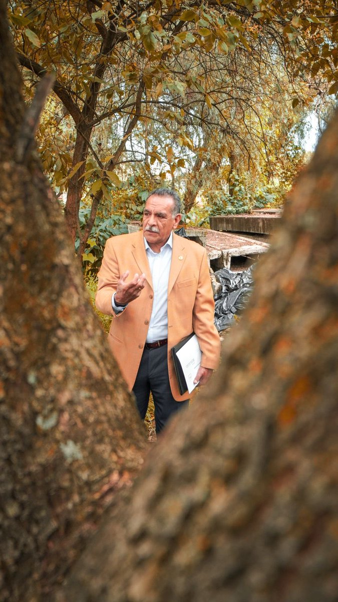 Un Huélum para todos los Arquis de nuestro <a href="/IPN_MX/">IPN</a> 📐🎓 pero en especial quiero felicitar a mi querido amigo el Ing. Arq. José A. Camacho Sánchez, Secretario ejecutivo del Patronato de Obras e Instalaciones del #IPN Feliz día del Arquitecto #ComunidadPolitécnica⚙️❤️