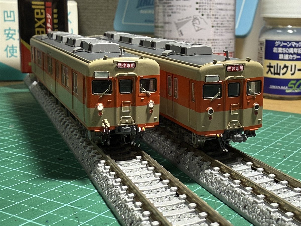 edosen2097's tweet photo. GM 東武鉄道　8111f キット完成
2023年団体臨時仕様

いつものごとくライト点灯化。団臨なのでモハ8811だけ遊び心を施してみました https://t.co/BqHHmhxVN6