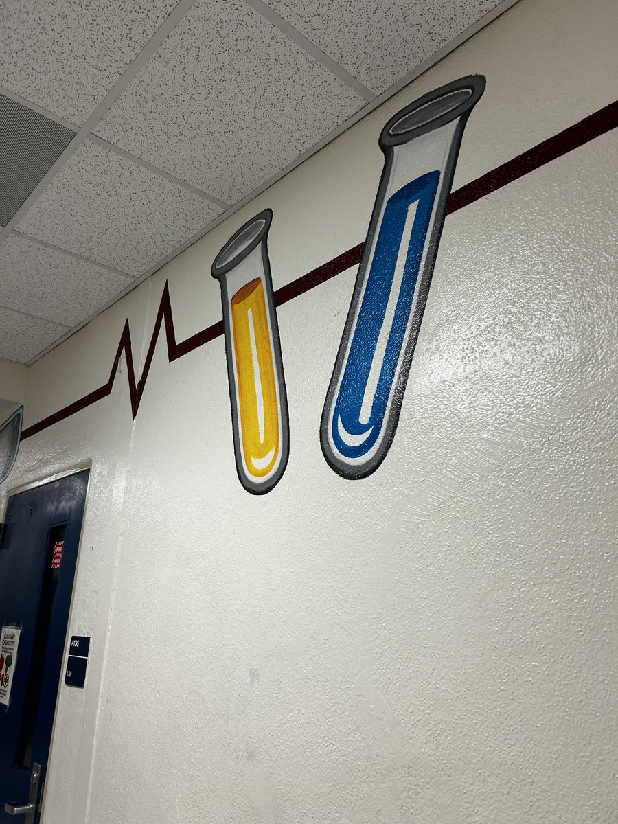 Laura Mackay tweet media