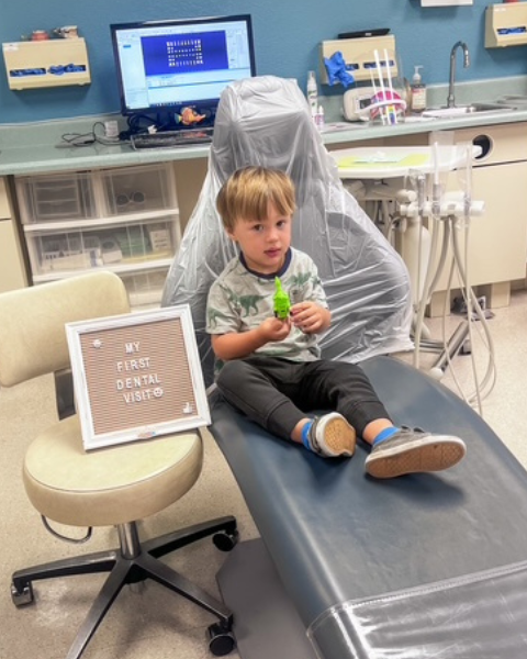 DrGuijon's tweet photo. First dental visit = dino-sized fun! Nothing scary here - just big smiles and fast cars at Surf City Pediatric Dentistry. 🐱‍🐉🏎

#Firstvisit #surfcitypediatricdentistry https://t.co/hNy9E4kgUy