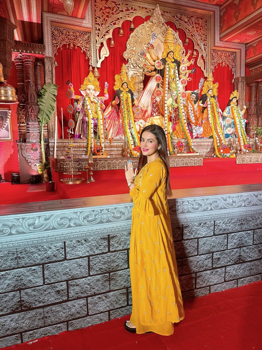 AnusmritiSarkar's tweet image. May Maa Durga bless us with strength, wisdom .property and peace 💓🧿🙏🙏🙏

#jaimaadurga #JaiMataDi