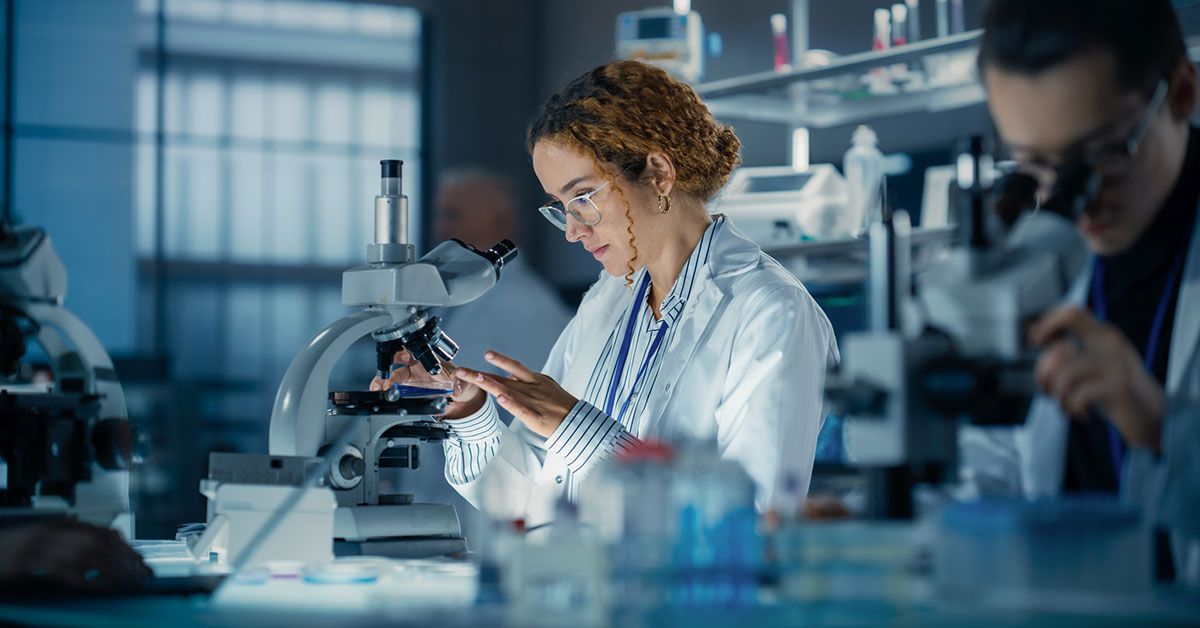 GSOTeamMS's tweet photo. Breakthroughs, AI use cases, China's evolving role and drug pricing dynamics are some of the top healthcare themes to watch, according to the industry's biggest companies. Learn more: https://t.co/UkqgBiLRG1 https://t.co/m2TKpKmg3o