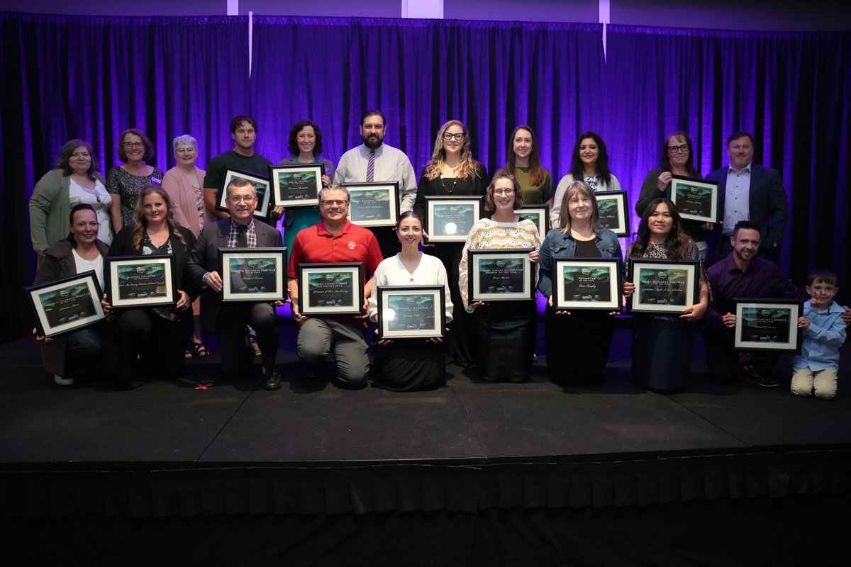 FMPSD's tweet image. FMPSD recently hosted its tenth annual Partners in Education event, celebrating and honouring the contributions of over 100 distinguished partners who have enhanced the quality of education offered in FMPSD.

Read more: bit.ly/4gQXoAE

@annaleeskinner 
#FMPSD #YMM #RMWB