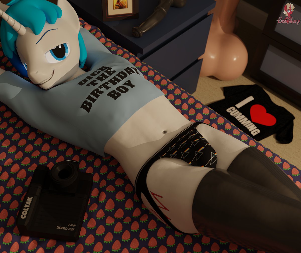 Follow up on the render from a few days ago! The proper birthday present for <a href="/DeeDeeTeeArts/">Dee-Dee-Tee 🏳️‍🌈 🔞</a> 

Featuring
Super Saw | <a href="/DeeDeeTeeArts/">Dee-Dee-Tee 🏳️‍🌈 🔞</a>