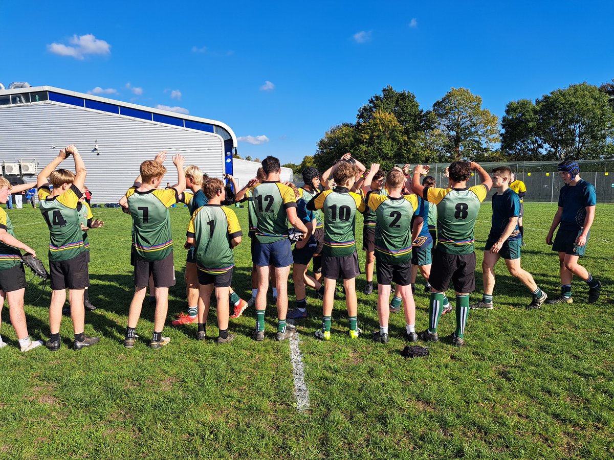 🏉 U15 Hampshire Cup 🏉

A challenging match against a strong Embley side.  Plenty of lessons to take forward as we continue to grow together as a team. Proud of the effort, and we’ll come back stronger. 

💚💚💚💚💚💚💚💚💚💚💚💚💚