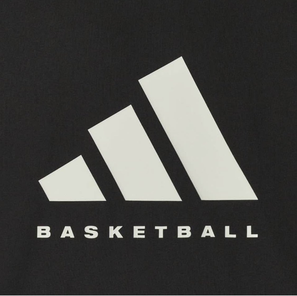glhoward109's tweet photo. YOU CAN SLEEP ON ADIDAS IF YOU WANT TO….
DONT CHASE SOMETHING THAT STILL WONT PUT THAT CHECK MARK NEXT TO YOUR NAME.
IM JUST SAYING 🤷🏾‍♂️
#WENOTHARDTOFIND
“Coach” Howard https://t.co/6X4DSc8s7x