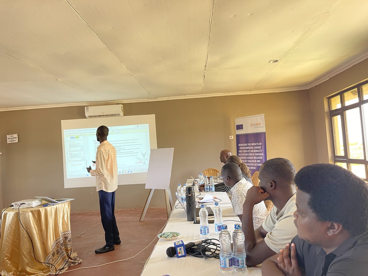 PanAfricare_ke's tweet photo. @PanAfricare_ke through the MECMEA project, funded by @EUintheUS @EUinKenya through @ICMPD , in partnership with the @TurkanaCountyKE , convened a stakeholder engagement forum bringing together partners working on climate change and migration.
@ddgodana 
@Fxkoskei 
@hoarec https://t.co/TyduqctzIn