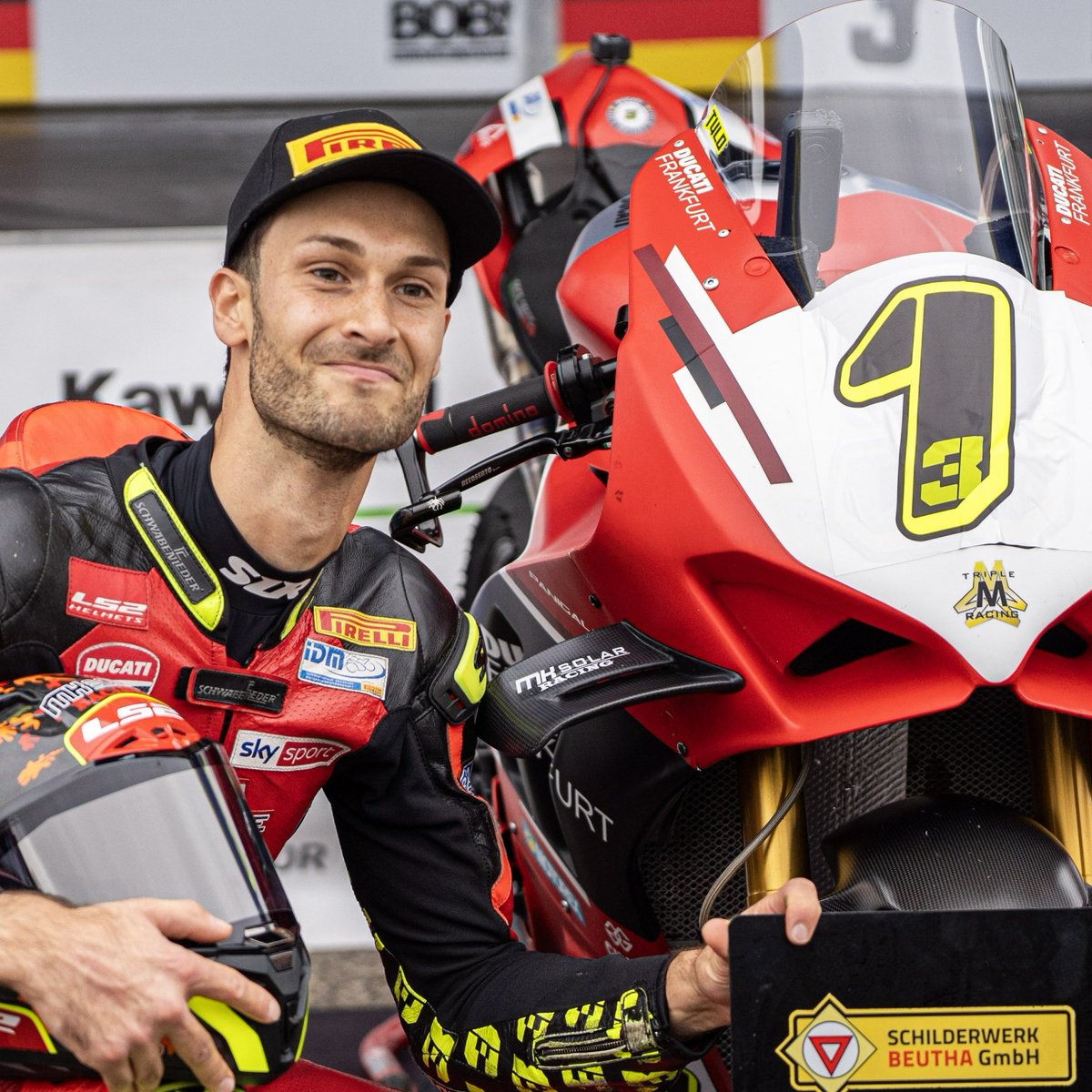 Swinxy's tweet image. Lukas Tulovic conquista el IDM Superbike 2025 e Íñigo Iglesias campeón de Sportbike

motociclismo.es/deporte/veloci…

#NoTodoMotoGP 
#IDM