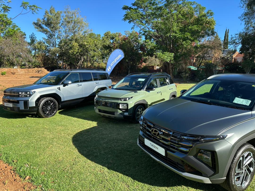 admirendumo's tweet photo. A bevy of beautiful Hyundai cars https://t.co/QKORCYz7sw