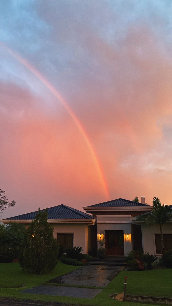 PatLopezMoreira's tweet photo. Que la vida te lleve a lugares donde el tiempo deja de existir 🌈 https://t.co/ueS6Rfsmh9