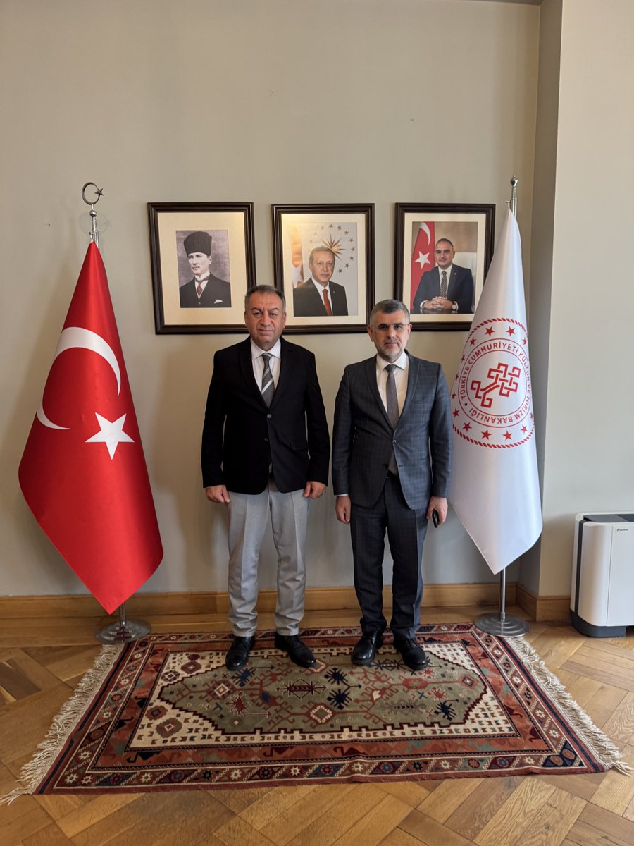İstanbul İl Kültür ve Turizm Müdürü, kıymetli hemşehrim Sayın Hüseyin KESKİN’i  ziyaret ettim, kendisine teşekkür ederim. <a href="/Keskin_Huseyin/">Hüseyin Keskin 🇹🇷</a>