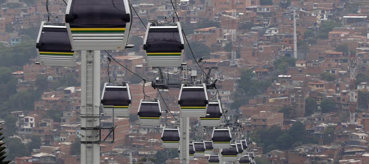🚠 En octubre inician las obras del primer Metrocable en San Salvador 🇸🇻

Este sistema conectará Mejicanos – UES – Centro de Gobierno – Centro Histórico, con un recorrido de 3.3 km en solo 14 minutos.

La obra tendrá un plazo de 18 meses y contará con fondos propios y apoyo