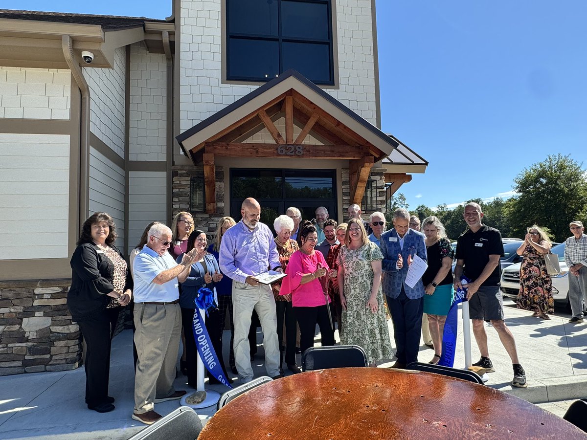 Blue Ridge Bank tweet media