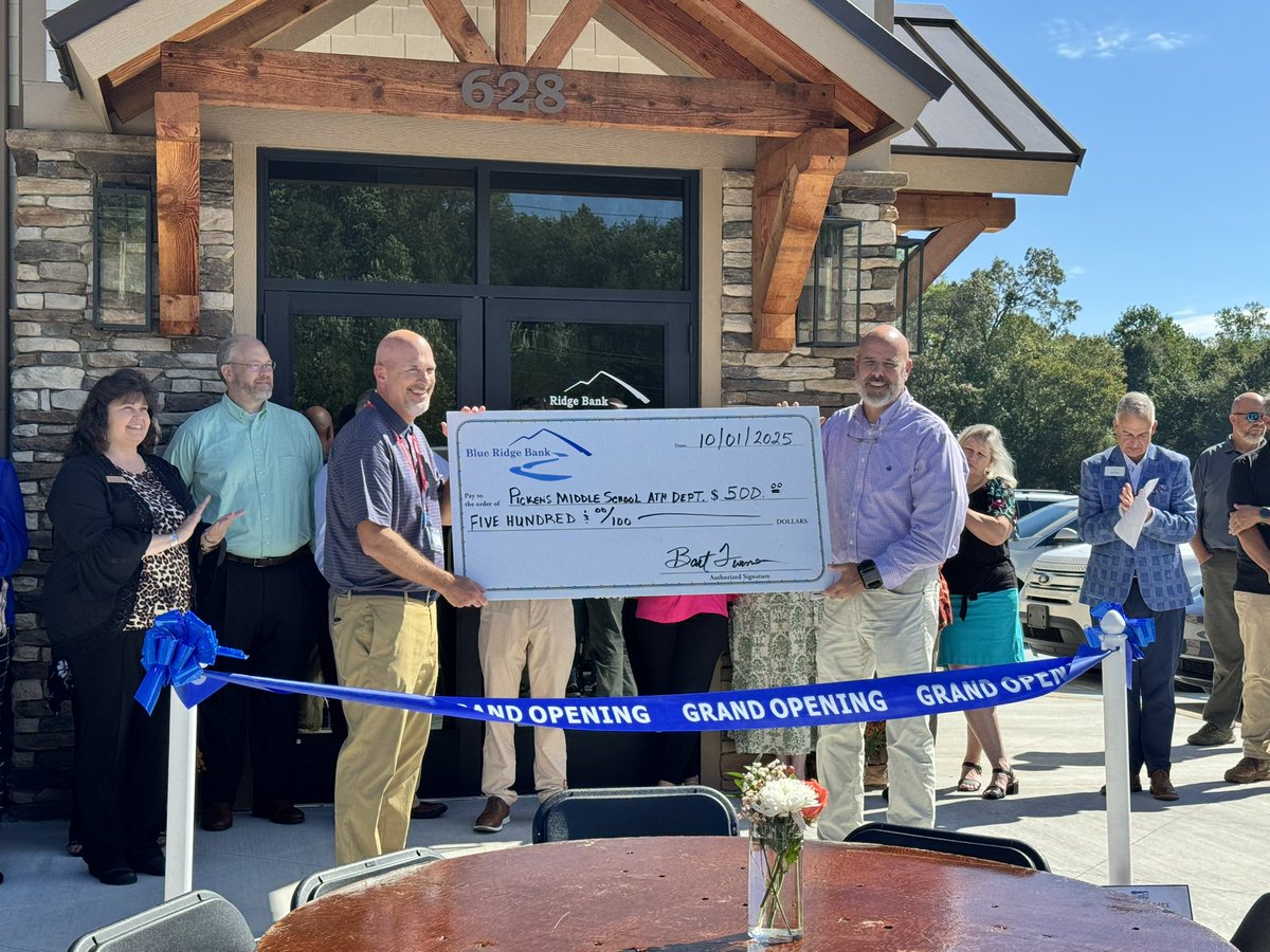 Today we officially cut the ribbon at our new Pickens office! Thank you to everyone who came out to celebrate this special day with us.

We’re excited to serve the Pickens community from our new location at 628 Ann Street. Stop by and see us soon!