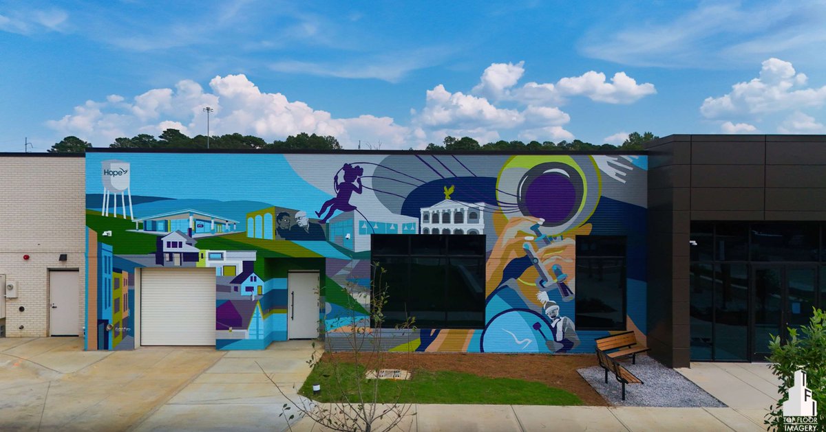 Hope is on the horizon ✨ The new Hope Credit Union is nearly complete. With solar panels above and vibrant murals below, the design is built to energize and uplift the community. Just the sign left!