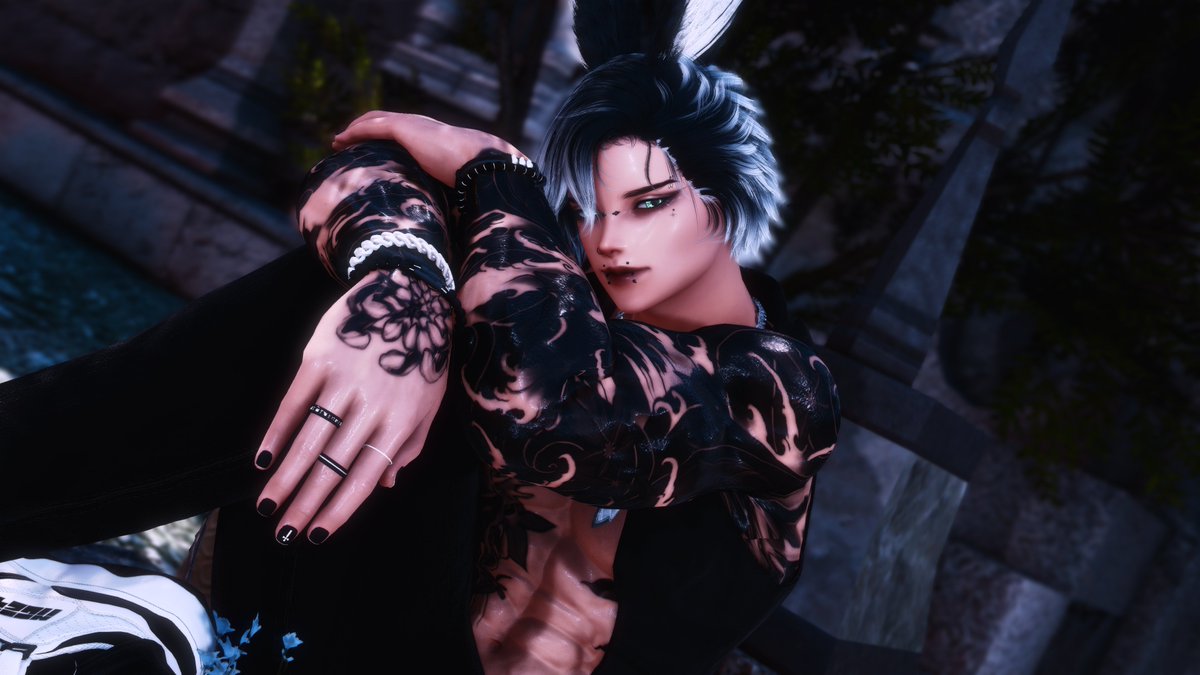 I need to gpose this man more often.
#shsposes | #GPOSERS | #GPOSER | #gpose | #EorzeaPhotos | #ReShade | #Viera