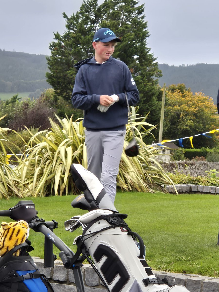 Congratulations to all who took part in the Munster Irish Schools Boys and Girls Nett championship at Cahir Park Golf Club today ⛳ Lots of local interest 💪