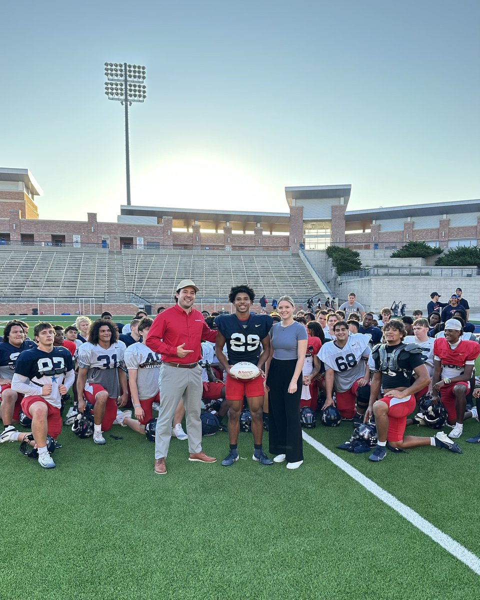 Allen Eagles Football ⭐️⭐️⭐️⭐️⭐️ tweet media