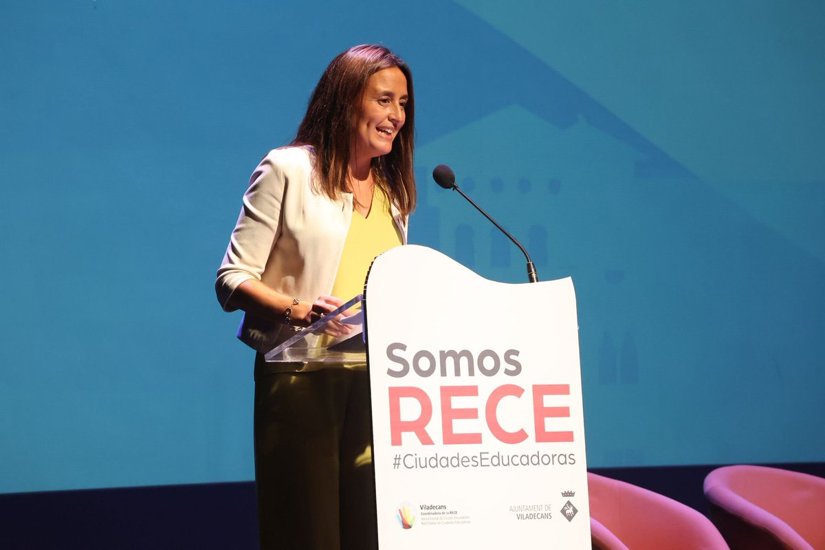 <a href="/ainatarabini/">Aina Tarabini</a> <a href="/UABBarcelona/">Universitat Autònoma de Barcelona</a> <a href="/diba/">Diputació de Barcelona</a> <a href="/EstherNiuboedu/">Esther Niubó 🐠</a> <a href="/gencat/">Generalitat de Catalunya</a> <a href="/Pilar_Alegria/">Pilar Alegría</a> <a href="/educaciongob/">Ministerio de Educación, FP y Deportes</a> “Esperem que aquest congrés inspirador serveixi com a motor de transformació”. <a href="/EstherNiuboedu/">Esther Niubó 🐠</a> consellera d'Educació de la <a href="/gencat/">Generalitat de Catalunya</a>