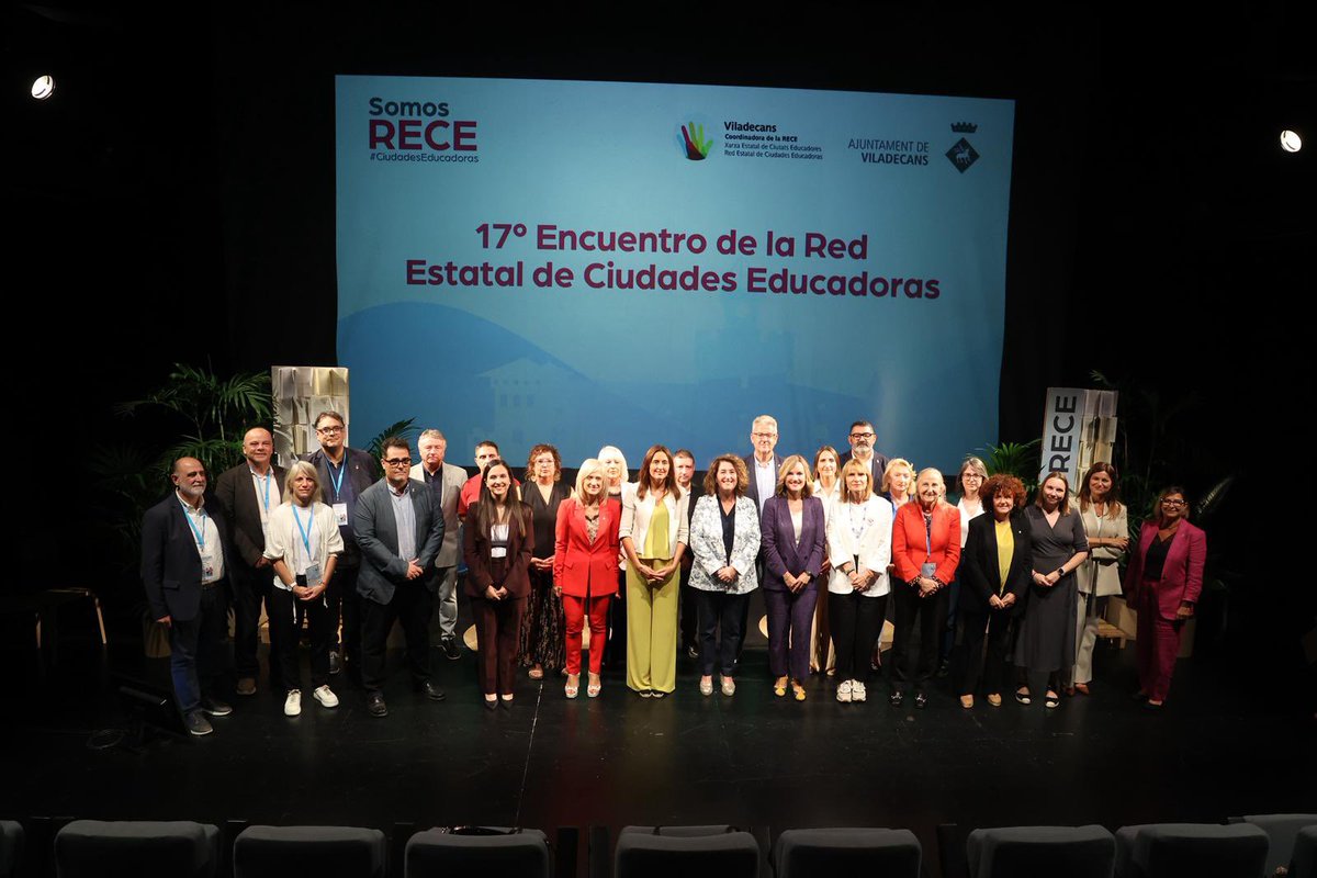 <a href="/ainatarabini/">Aina Tarabini</a> <a href="/UABBarcelona/">Universitat Autònoma de Barcelona</a> <a href="/diba/">Diputació de Barcelona</a> <a href="/EstherNiuboedu/">Esther Niubó 🐠</a> <a href="/gencat/">Generalitat de Catalunya</a> <a href="/Pilar_Alegria/">Pilar Alegría</a> <a href="/educaciongob/">Ministerio de Educación, FP y Deportes</a> ℹ️A la 17a Trobada de <a href="/SomosRece/">RECE</a> hi participen 250 persones de 80 ciutats diferents i durant aquests 3 dies s'hi presentaran 66 experiències de 36 ciutats espanyoles. 

➕Podeu ampliar informació sobre la RECE i la seva tasca aquí receviladecans.cat