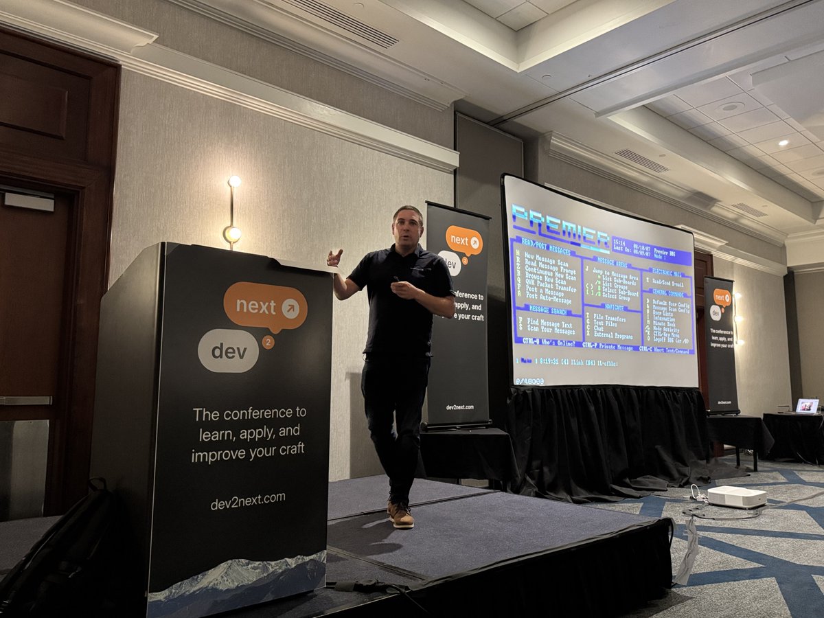 dev2next's tweet image. Every developer starts by learning. The real growth happens when you start sharing. 🚀
At #dev2next, @bjschrijver's keynote showed how this simple cycle transformed his career — and how it can transform yours too.
📸 Photos from the session below!