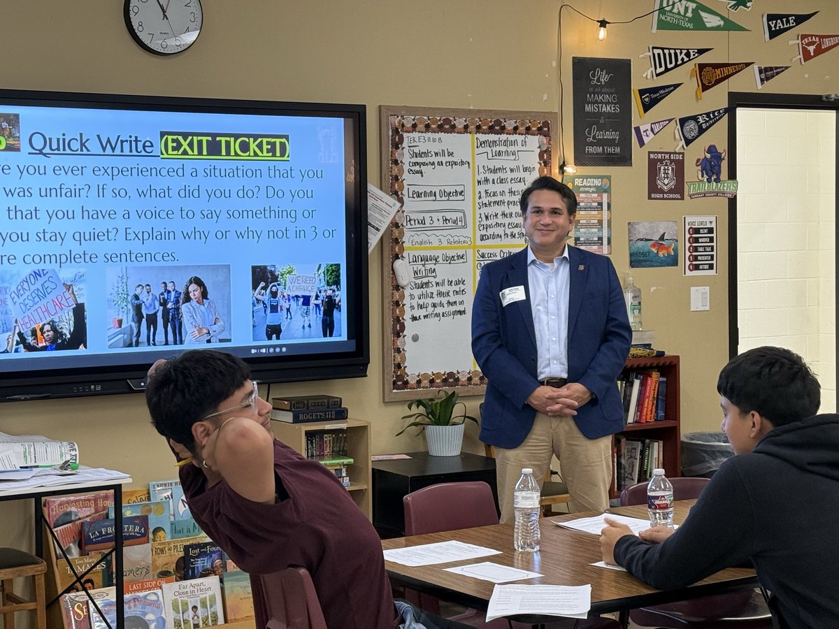 mannydlc2's tweet image. Thank you to Councilman @carlosfloresfw We appreciate your support for @NorthSideFWISD! 🤘#ElevateEverything