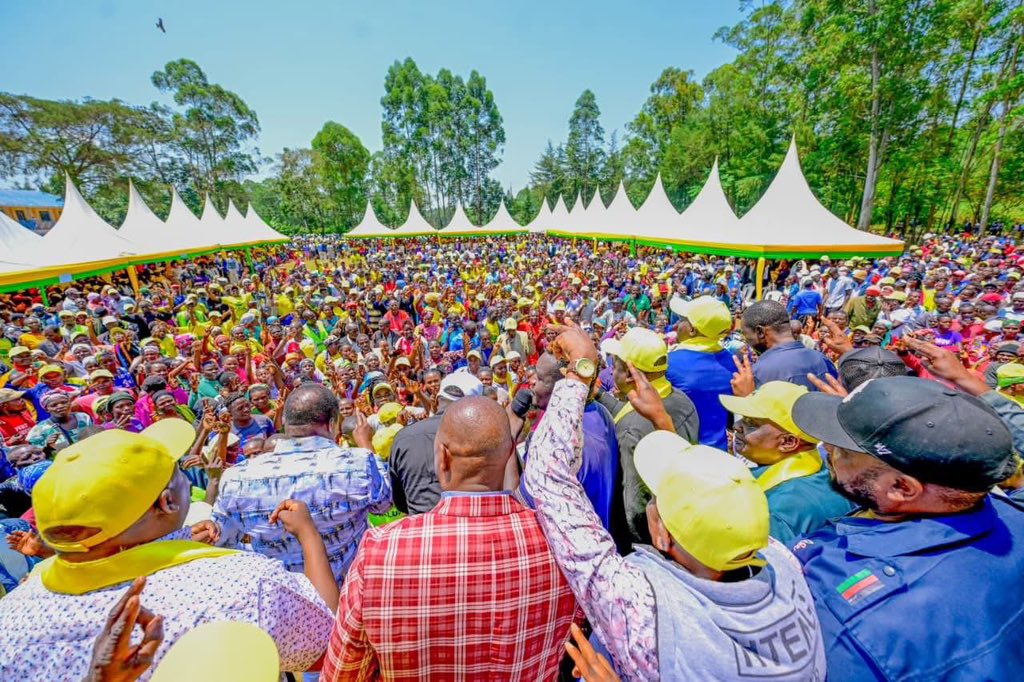 Rhyan_Injendi's tweet photo. Humbled. Grateful. Hopeful. 

This was more than a thanksgiving, it was a declaration that our dream is still alive. 

Thank you all who stood with me including the President’s aide Farouk T Kibet and other leaders who honored my invitation. We keep moving!

#Malava1
#UDA https://t.co/WKnMRwGahf