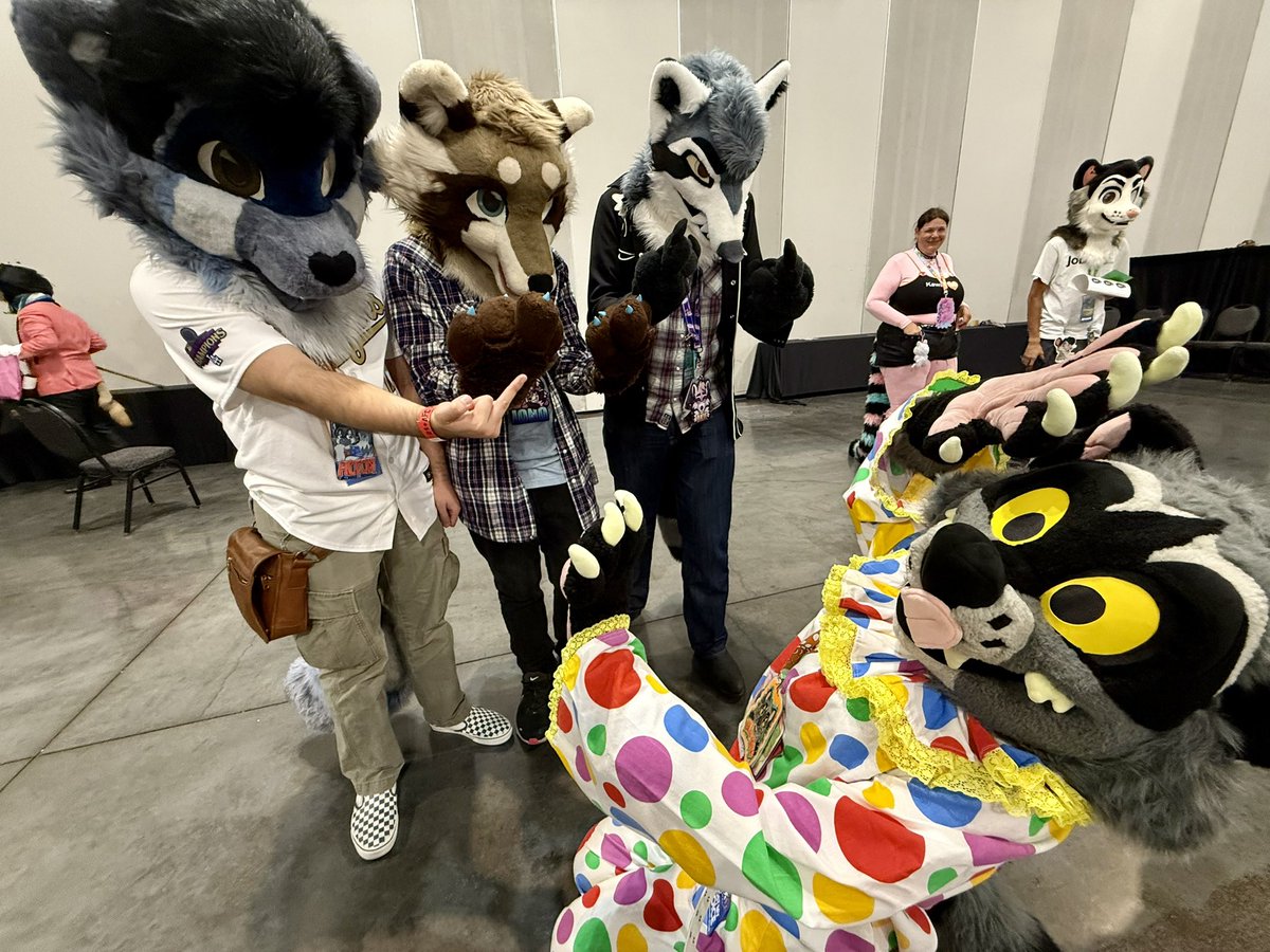 big gay being anti-appreciated today to make up for all the raccoon love